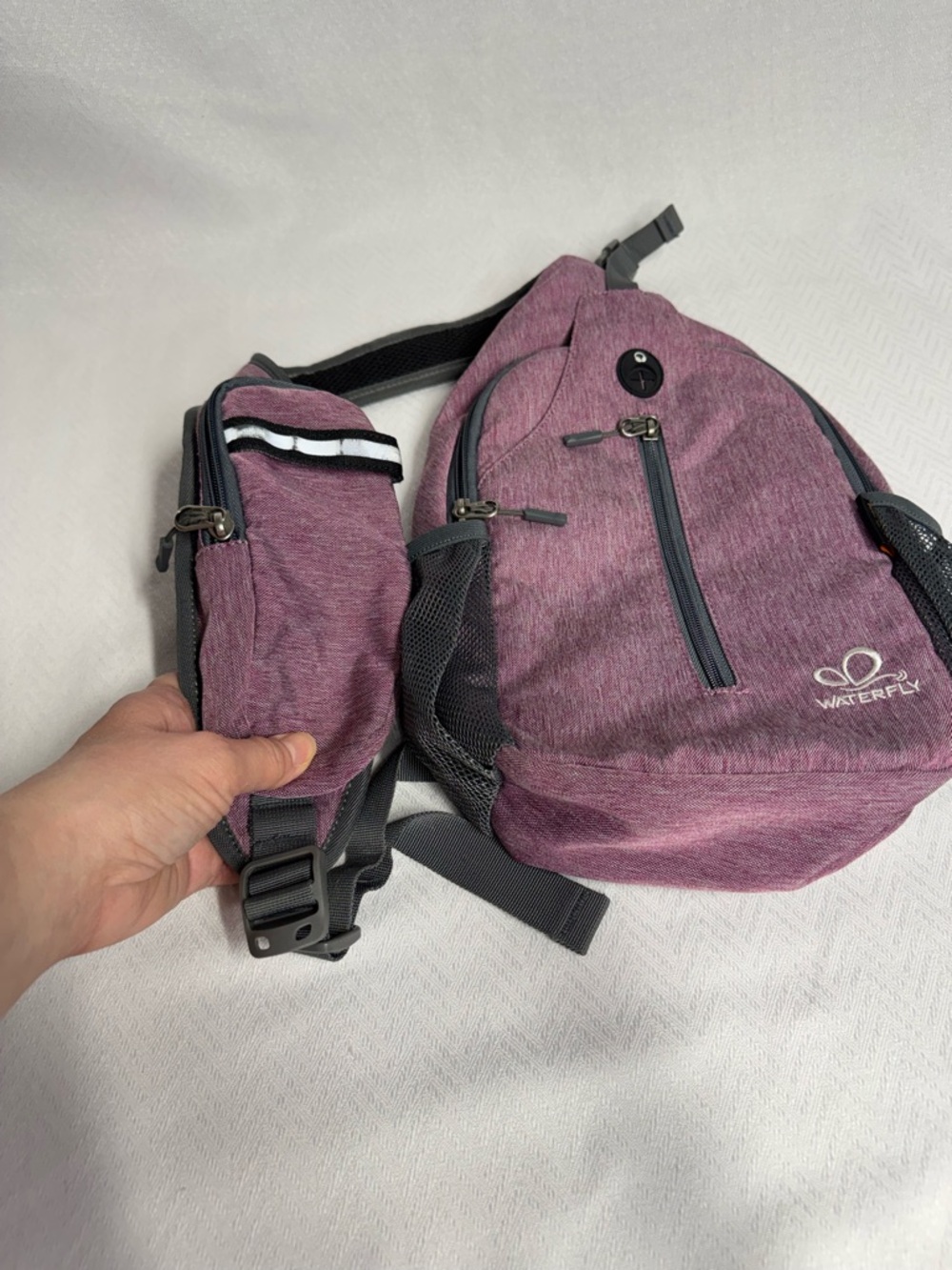 WATERFLY Crossbody Sling Bag in Mauve Pink Travel bag